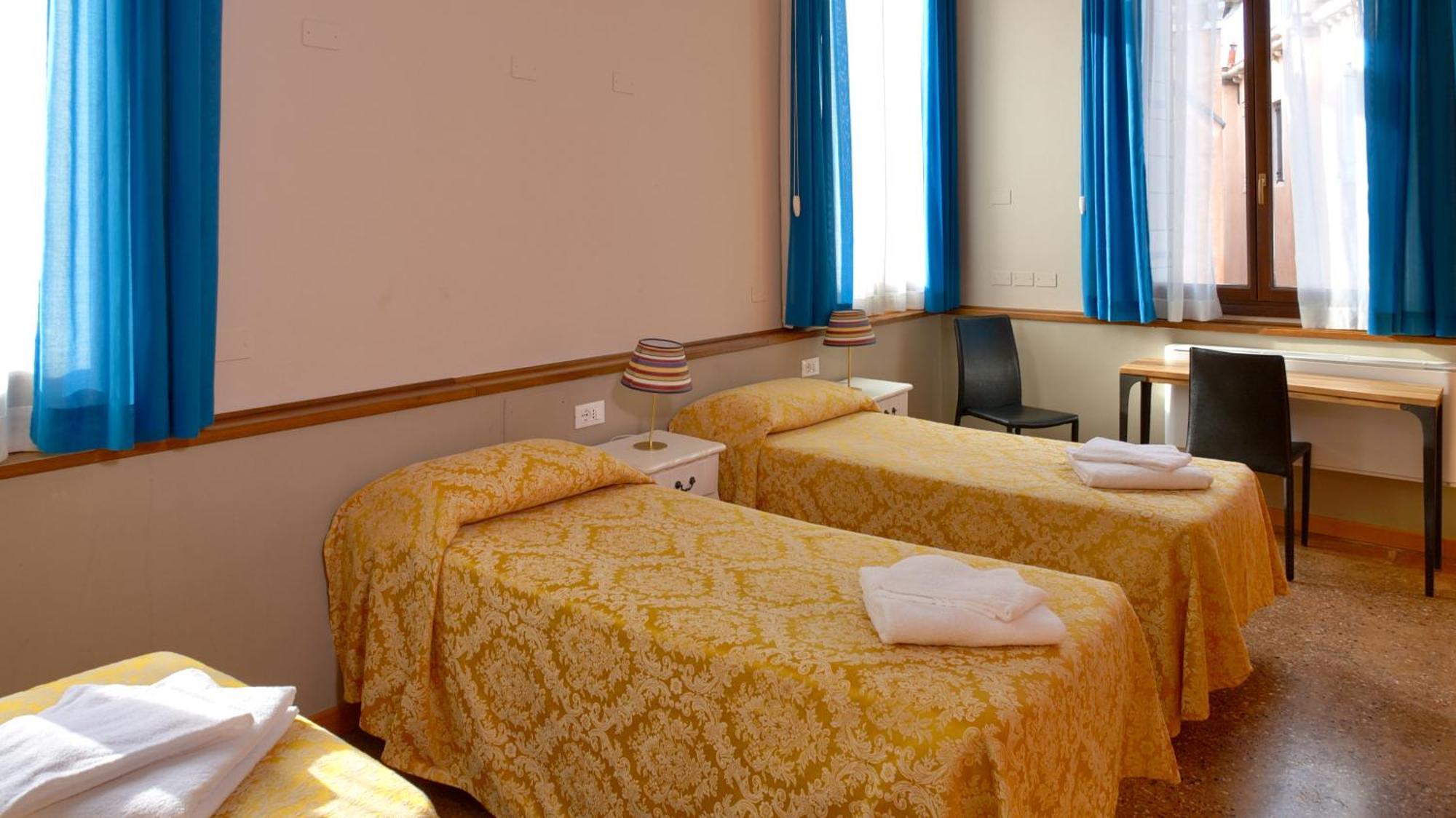 Foresteria Valdese Venezia Екстериор снимка