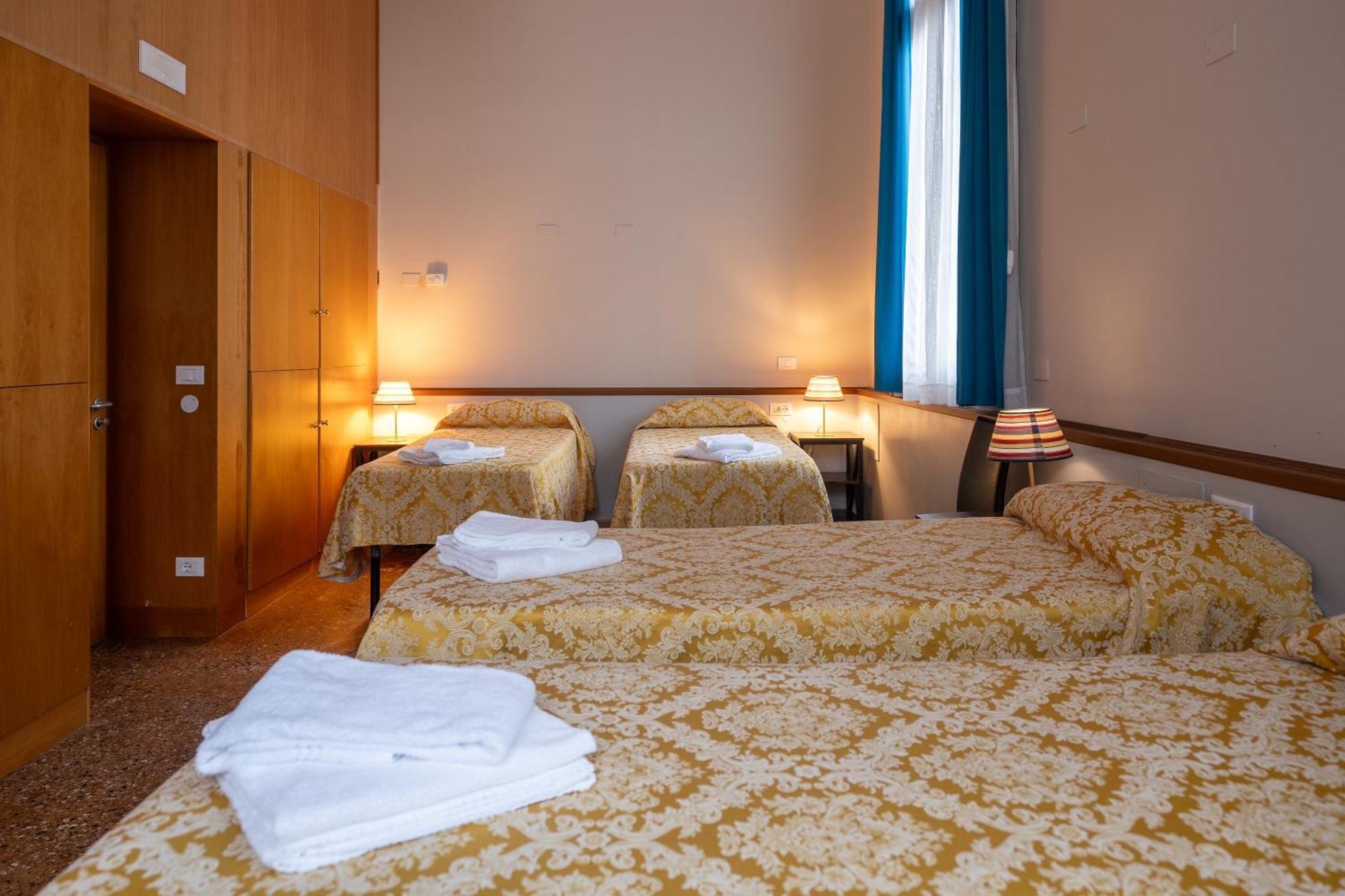 Foresteria Valdese Venezia Екстериор снимка