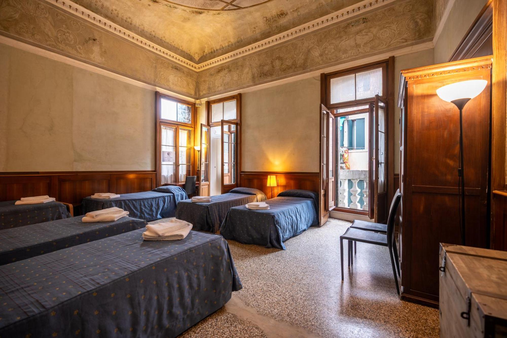 Foresteria Valdese Venezia Екстериор снимка